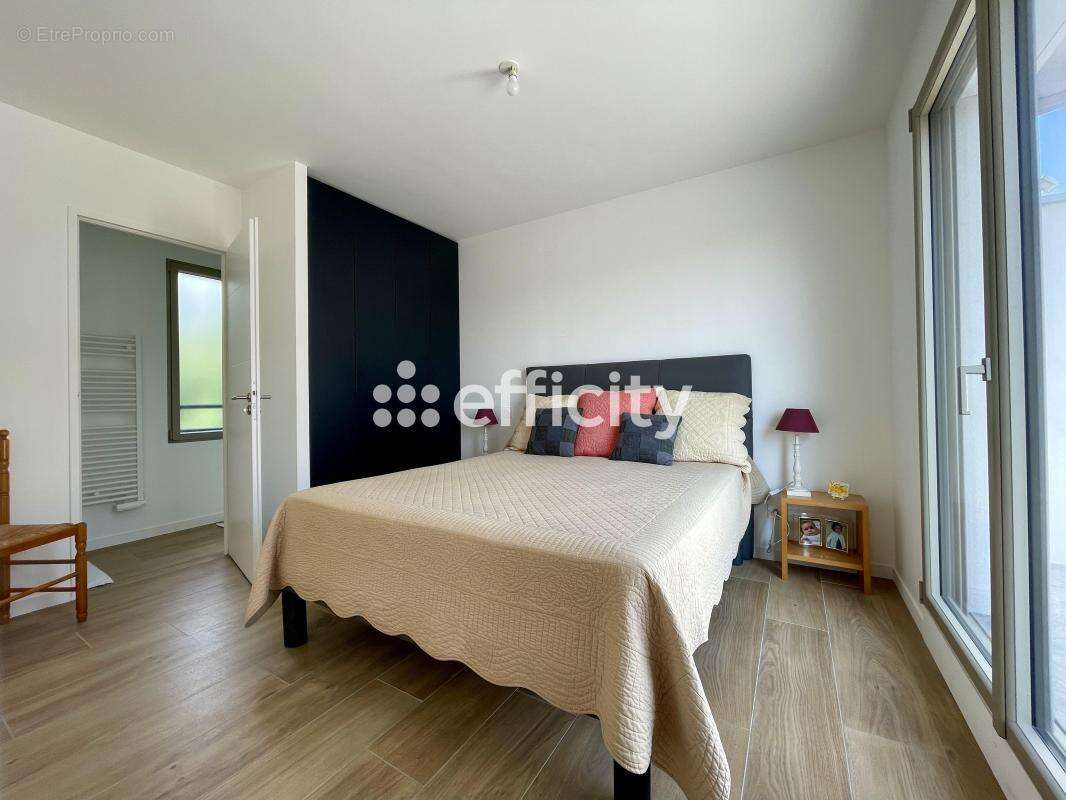 Maison 140 m² à Le Bouscat  - photo 10