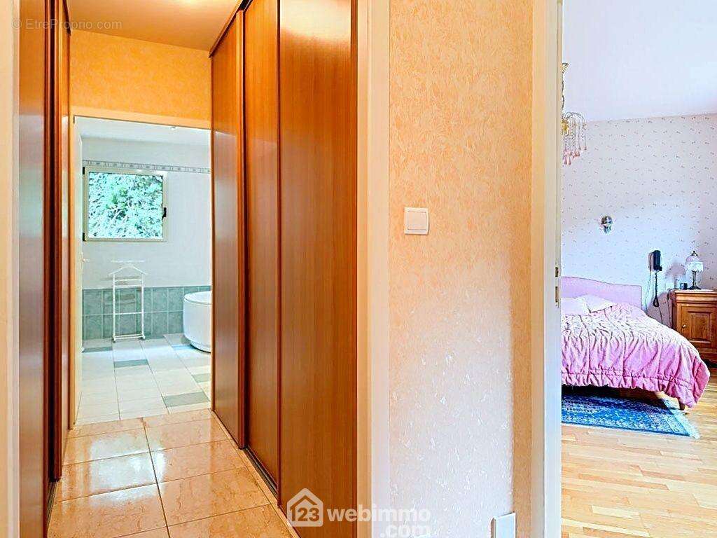 Maison 235 m² à Cholet  - photo 14