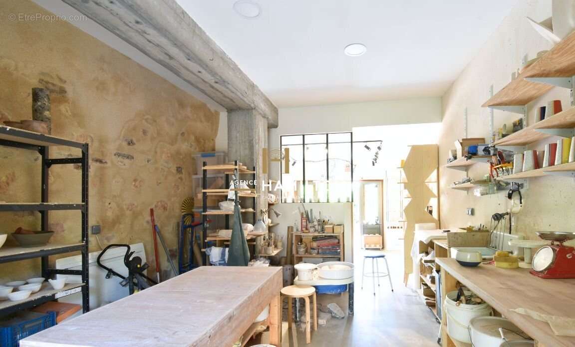 Boutique-atelier avec maison et jardin attenants et gite independant - photo 2