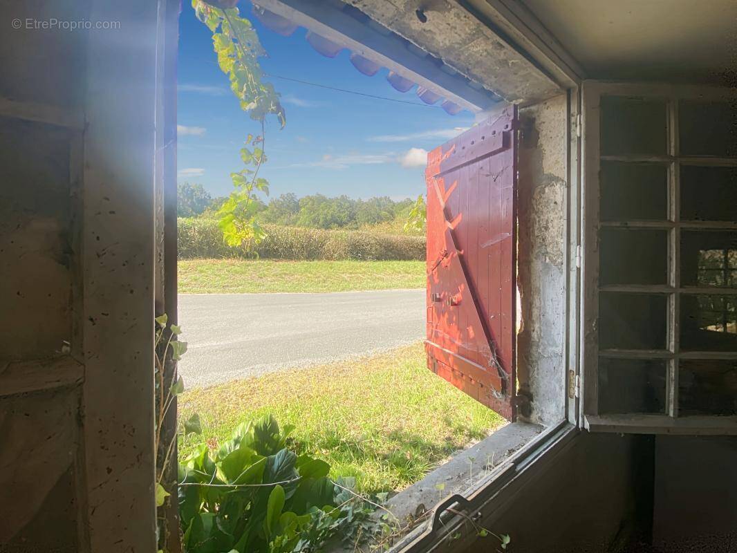 Maison à ANTONNE-ET-TRIGONANT