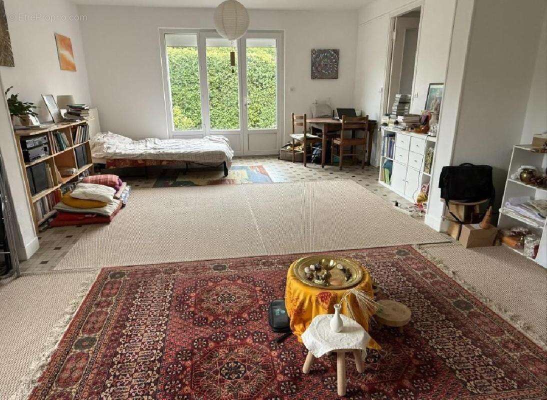 Maison 126 m² à Aigre  - photo 4