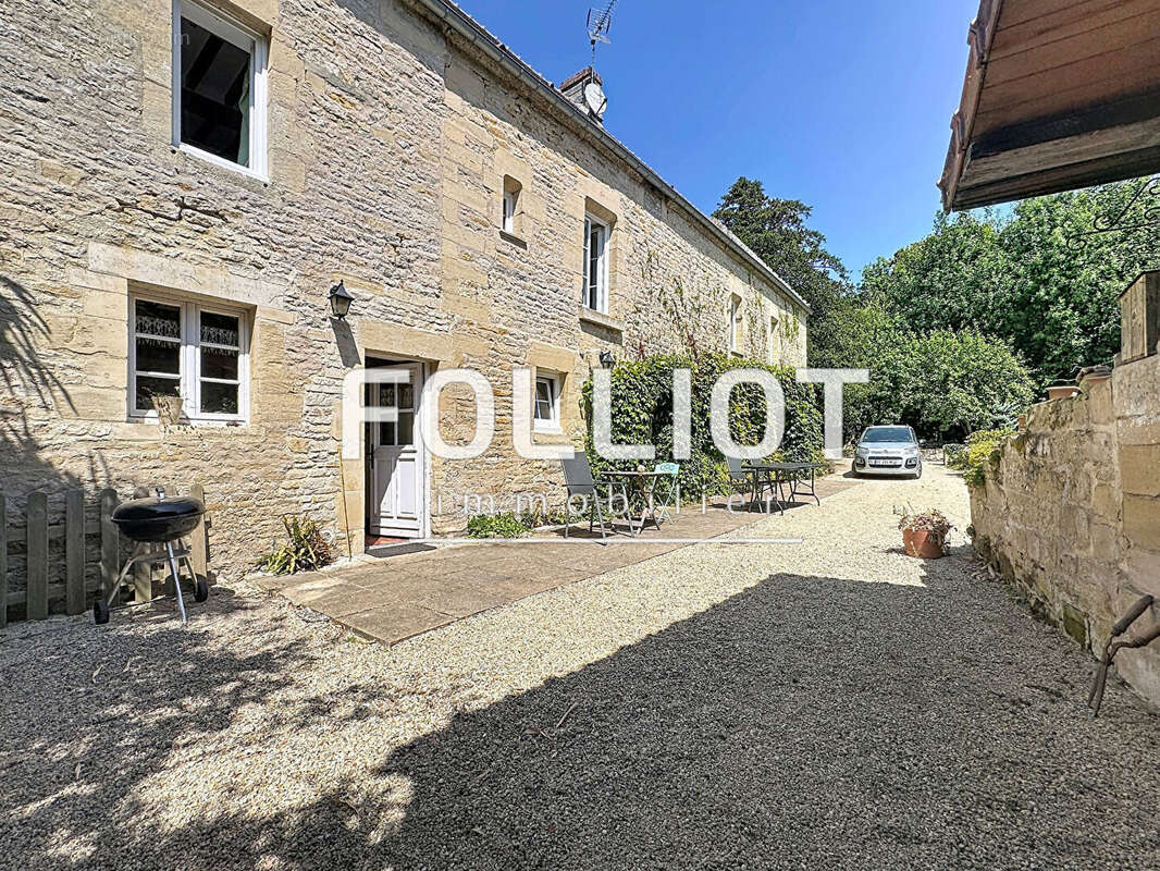 A VENDRE Maison de charme du XVIIIe siècle à Ponts sur Seulles - photo 15