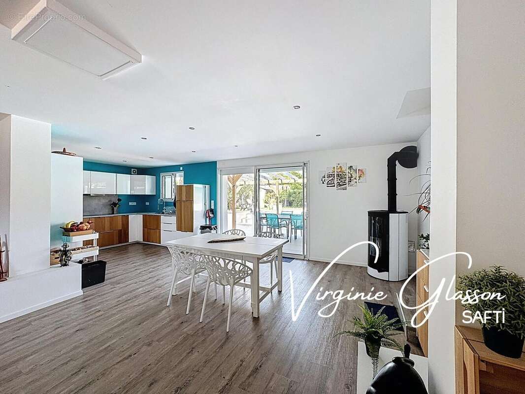 Photo 3 - Maison à SAINT-BONNET-DE-MURE