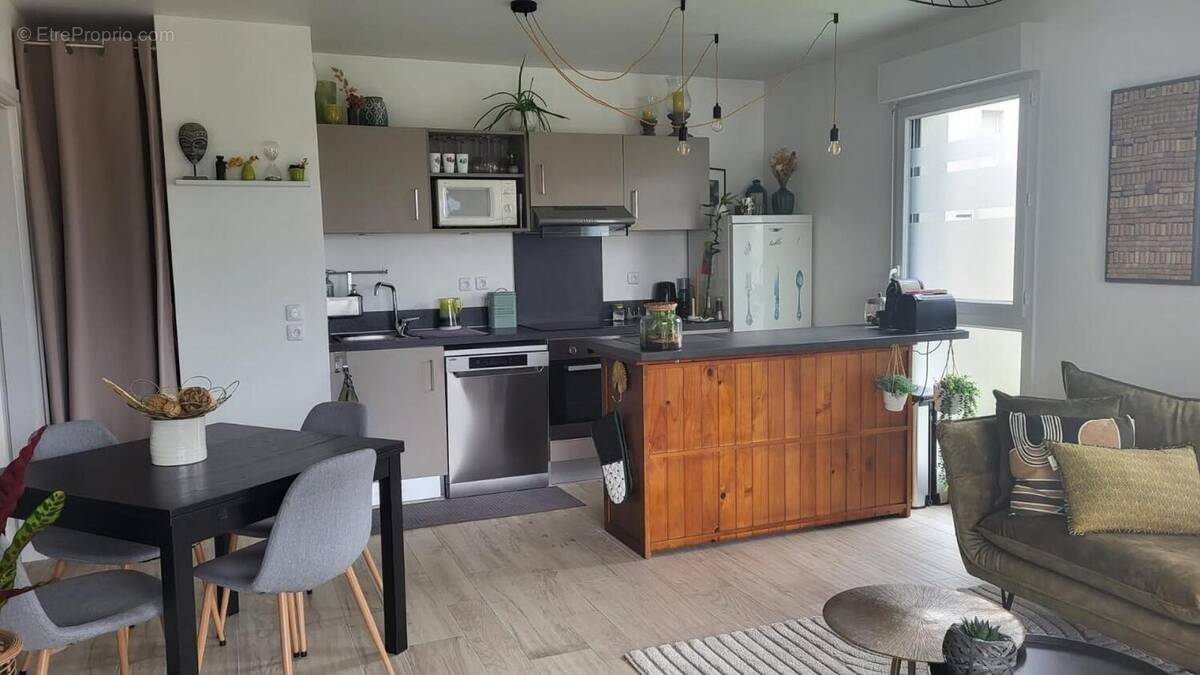 Photo 1 - Appartement à VILLENAVE-D'ORNON