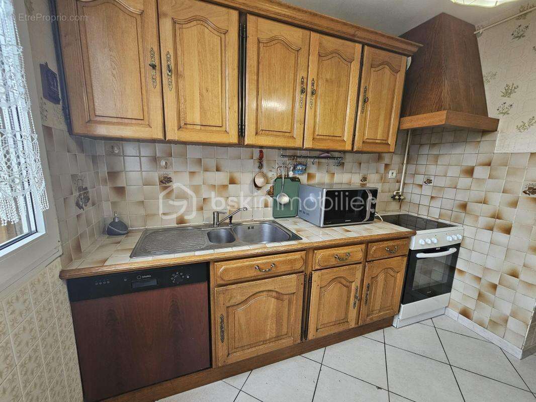 Appartement à FONTAINE