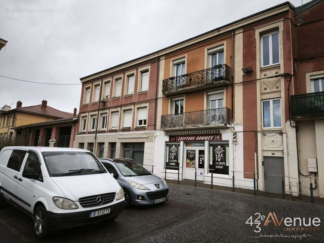 Appartement à LA RICAMARIE