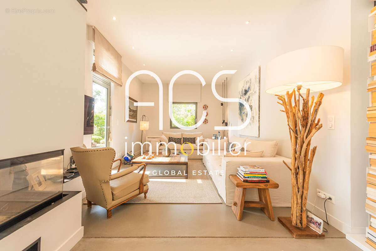 Maison à SAINT-RAPHAEL