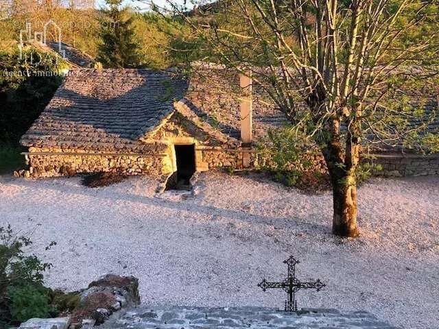 Maison à SEVERAC-LE-CHATEAU