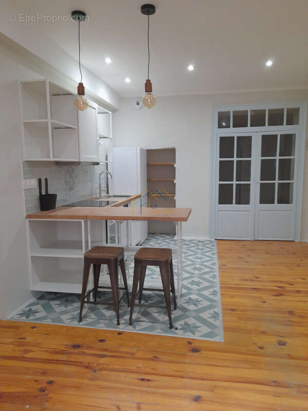 GIGNAC: Maison avec 2 appartements - photo 2