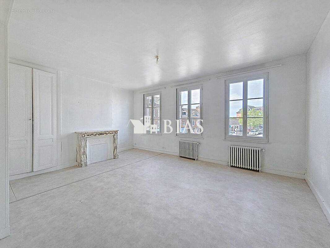 Appartement à LE NEUBOURG