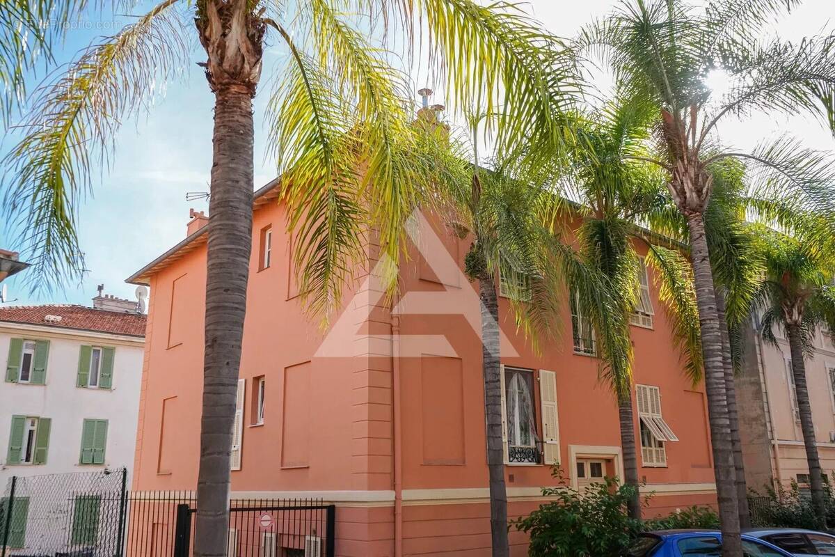 Appartement à BEAUSOLEIL