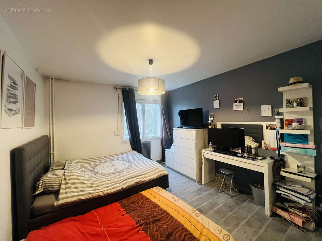 Appartement à SARTROUVILLE