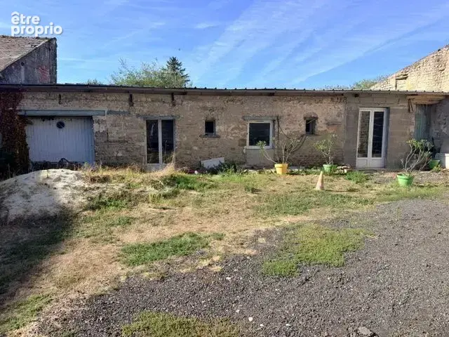 Maison à rénover entièrement À Vendre - photo 2