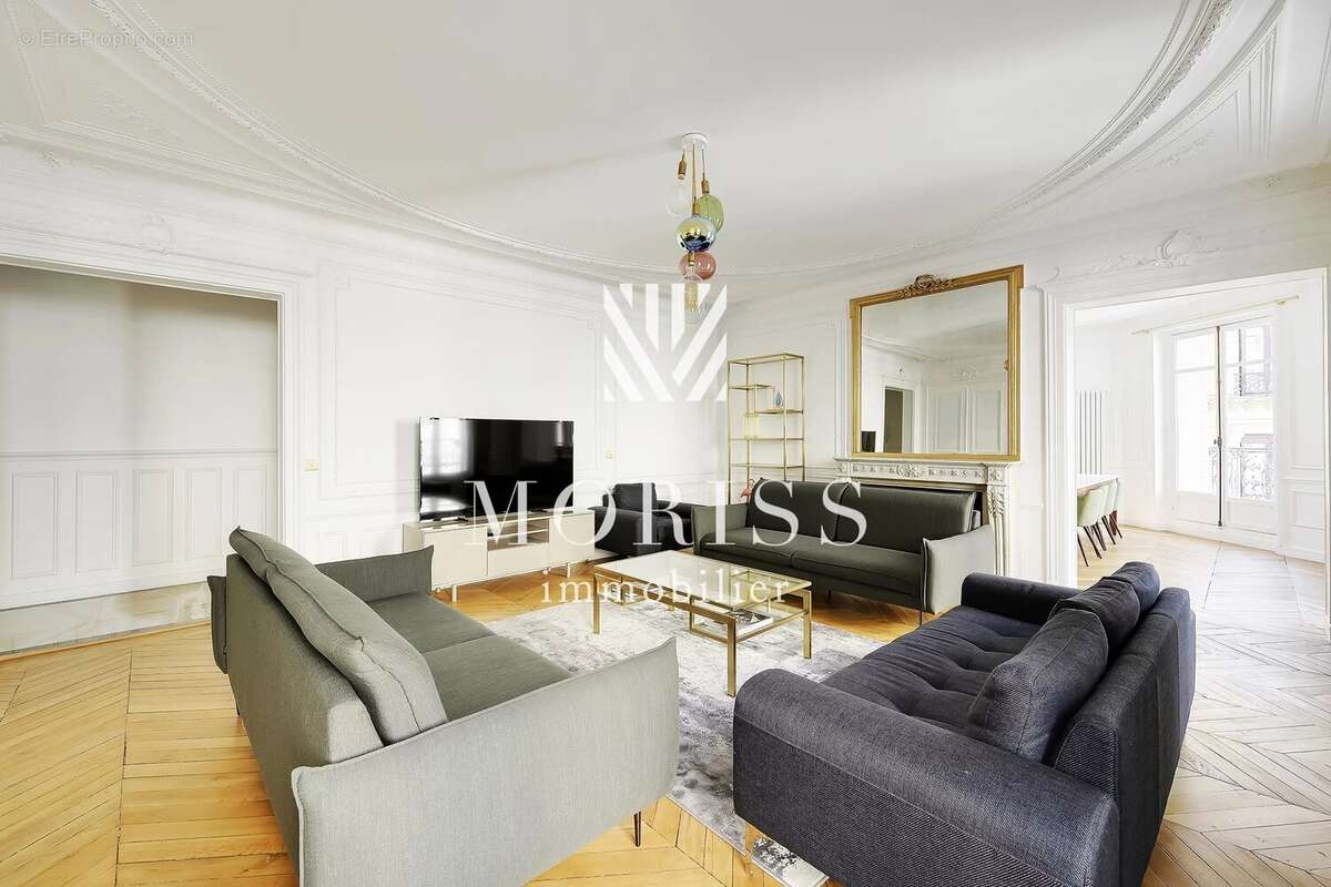 Appartement à PARIS-10E
