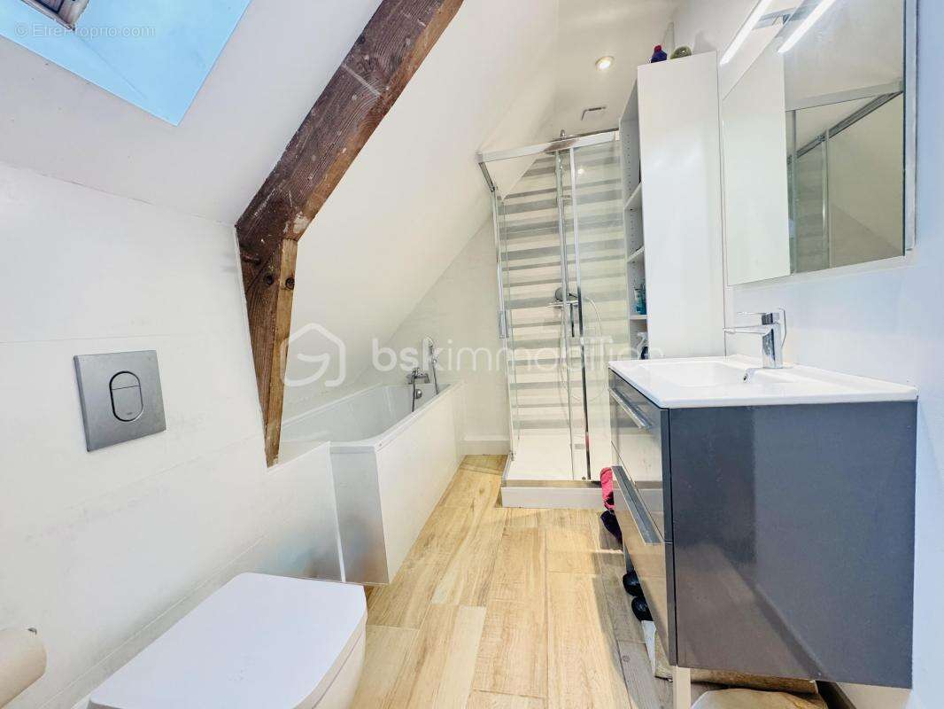 Maison à SAINT-JEAN-DE-BRAYE