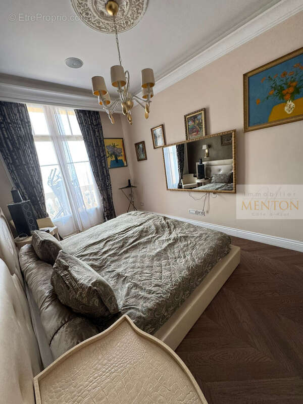 Appartement à MENTON