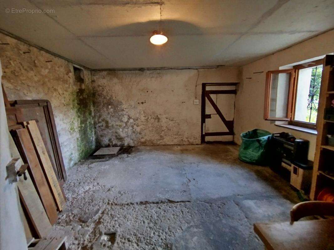 Maison avec terrasse jardin et garage - photo 17