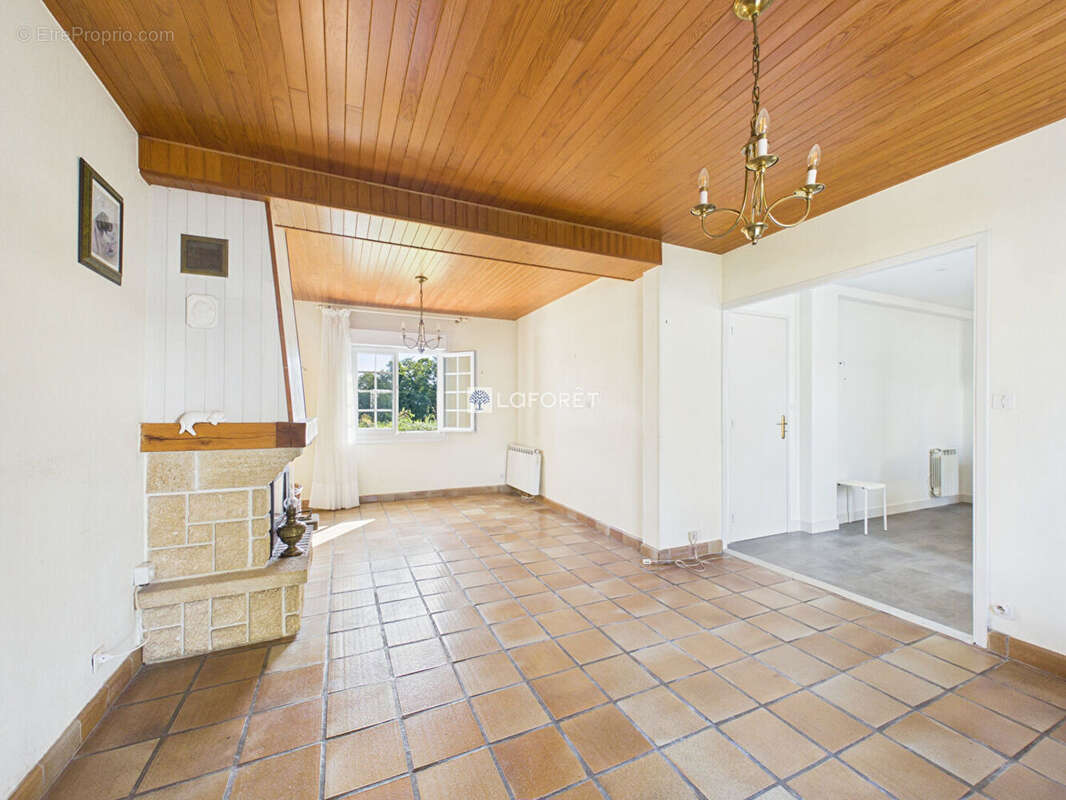 Maison Pluguffan - 4 pièces - photo 4