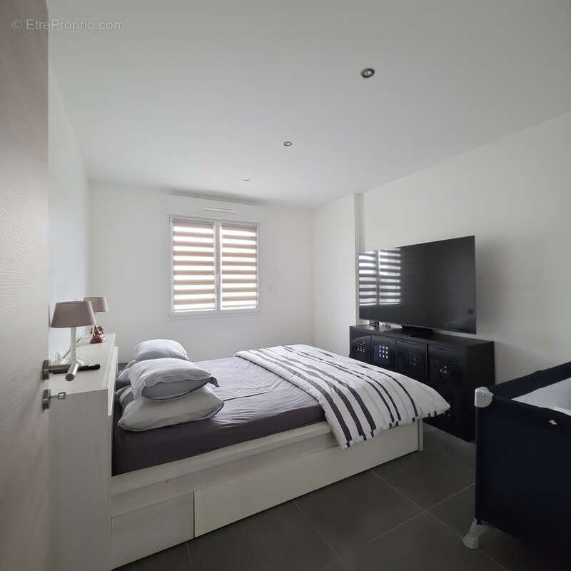 Grande maison familiale CONTEMPORAINE individuelle - photo 8