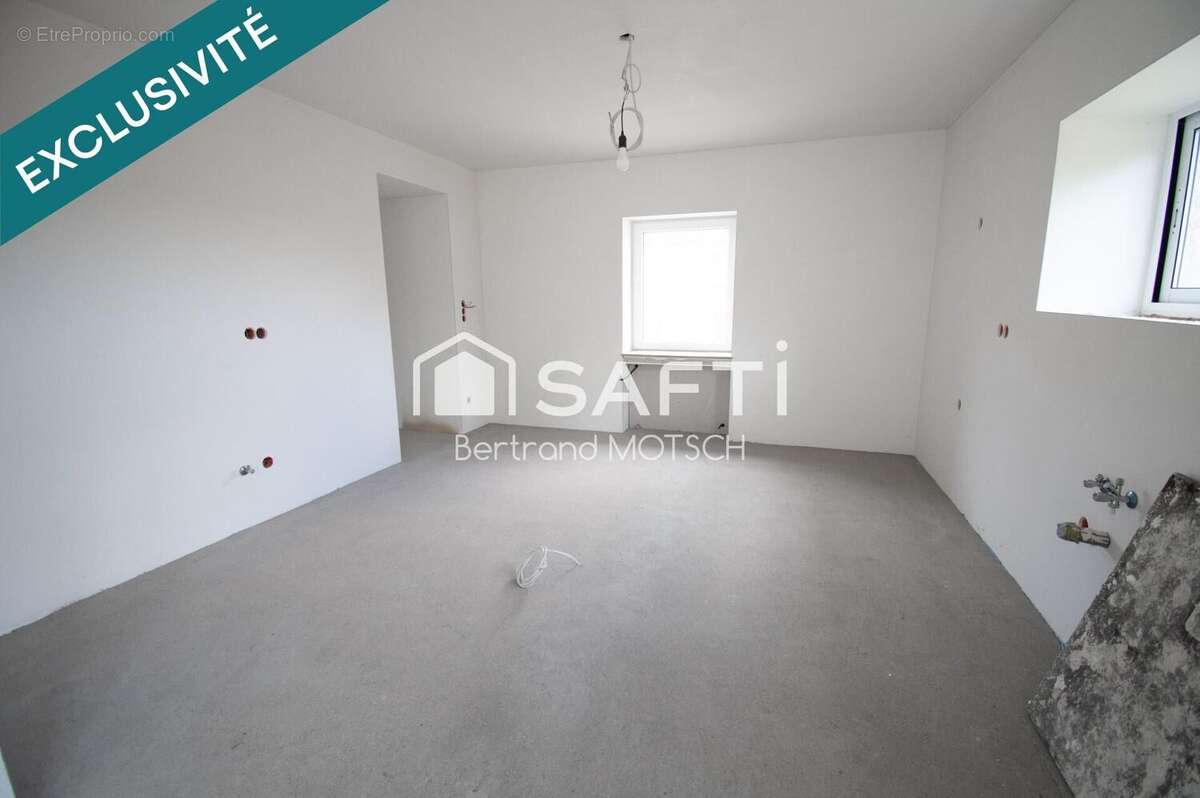 Maison 185 m² à Ville-Houdlemont  - photo 2