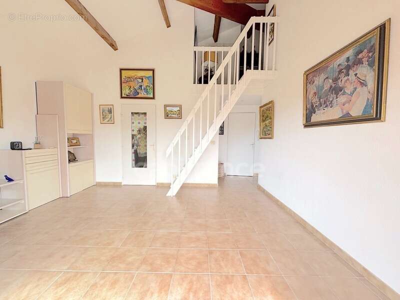 Appartement à LE CANNET