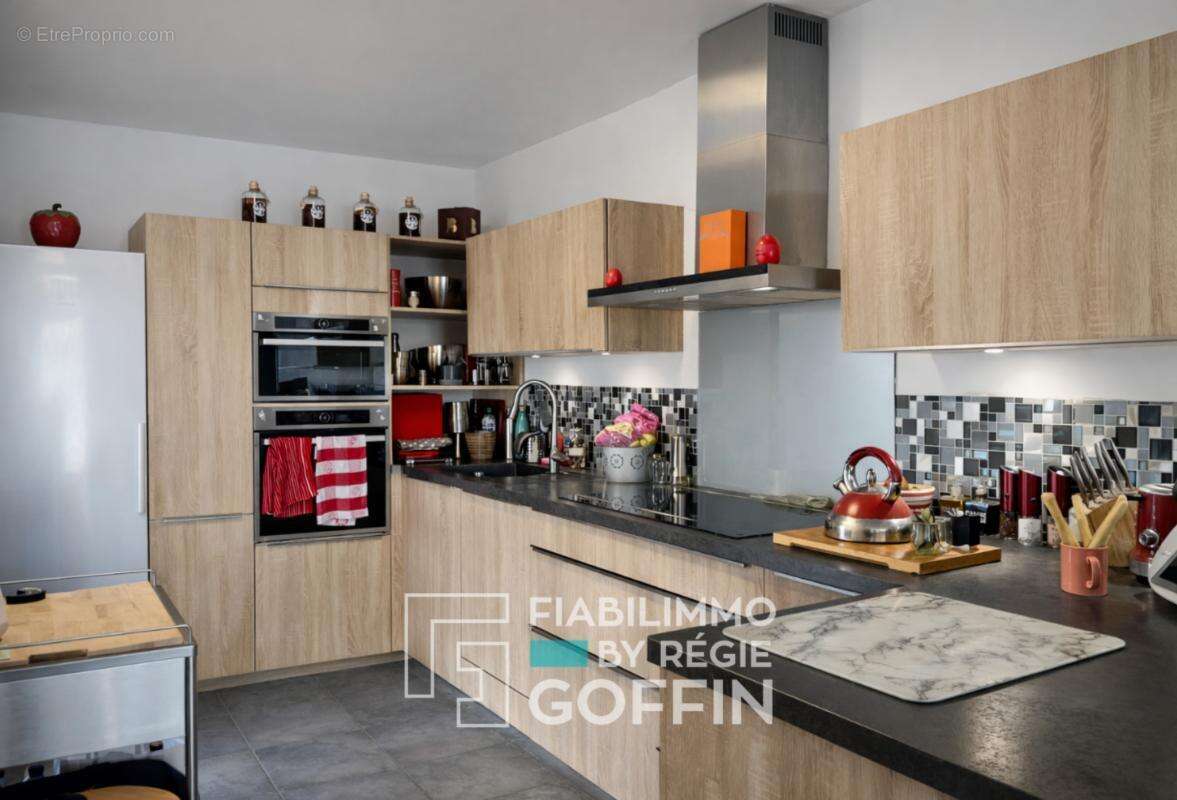 Appartement à LYON-8E