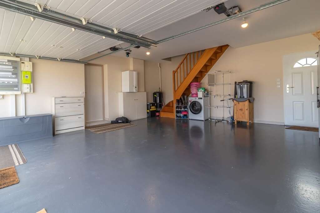 Maison à SELLES-SAINT-DENIS