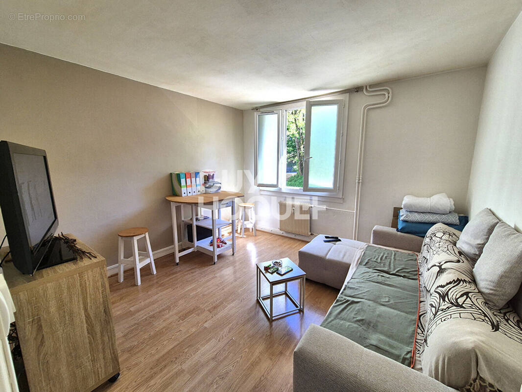 Appartement à OULLINS