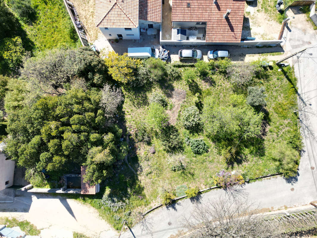 Terrain à PUGET-VILLE