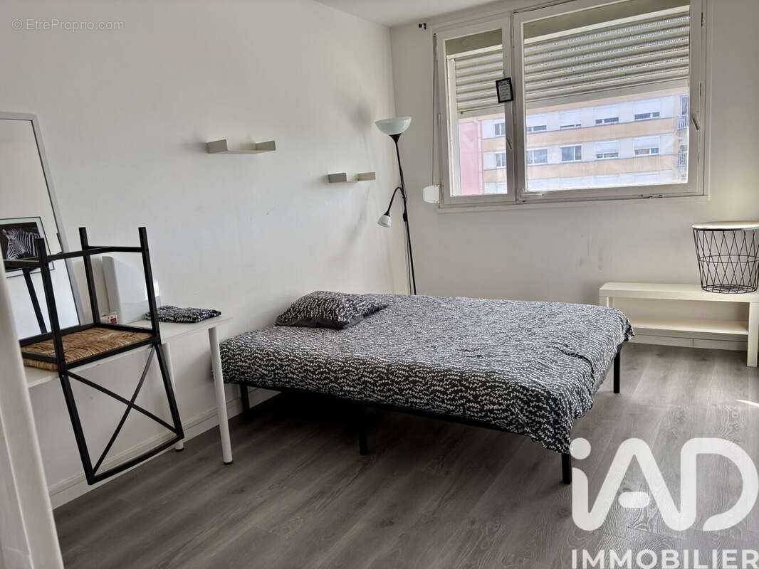 Photo 5 - Appartement à SAINT-ETIENNE-DU-ROUVRAY