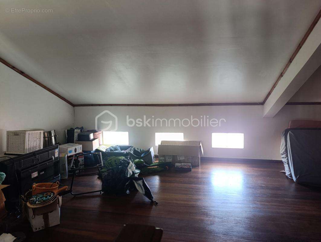 Maison à PETITE-ILE