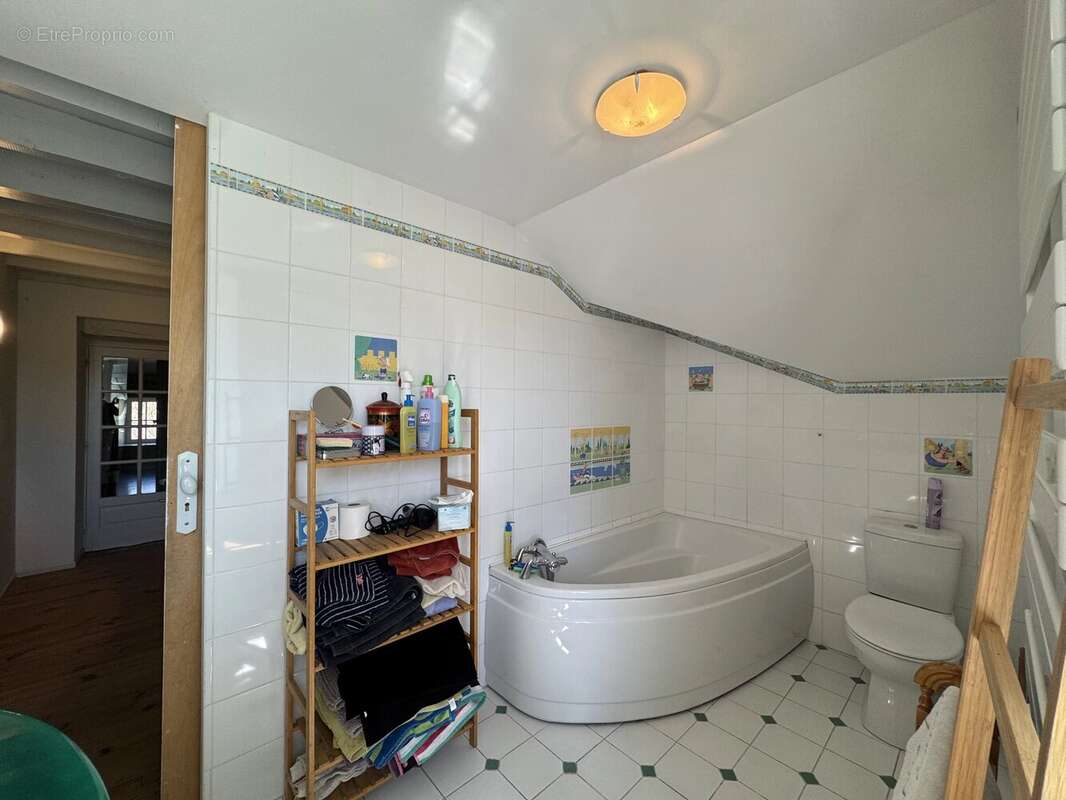 Maison à FARGUES-SUR-OURBISE