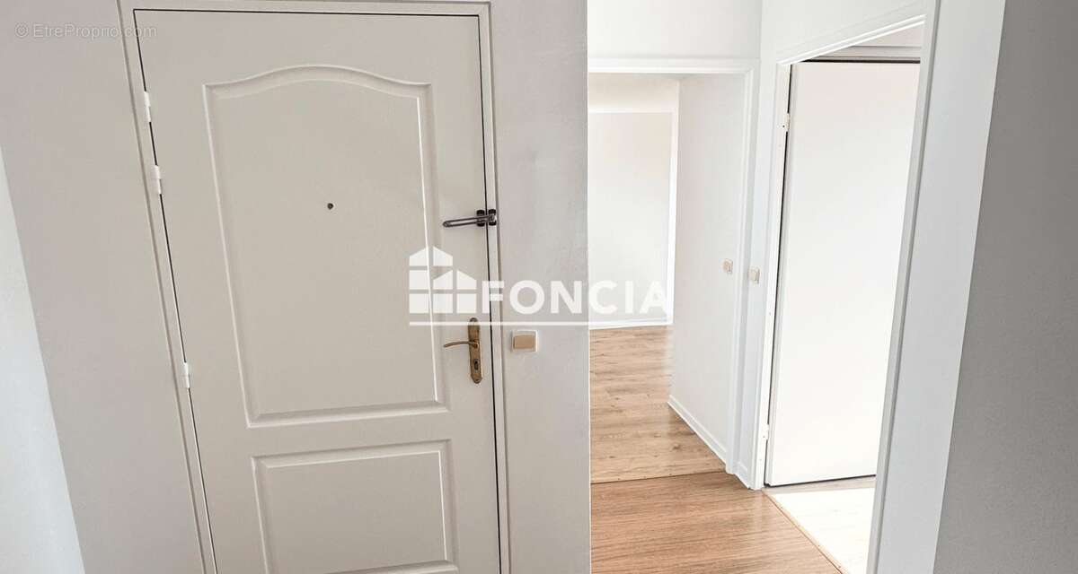 Appartement à MORANGIS