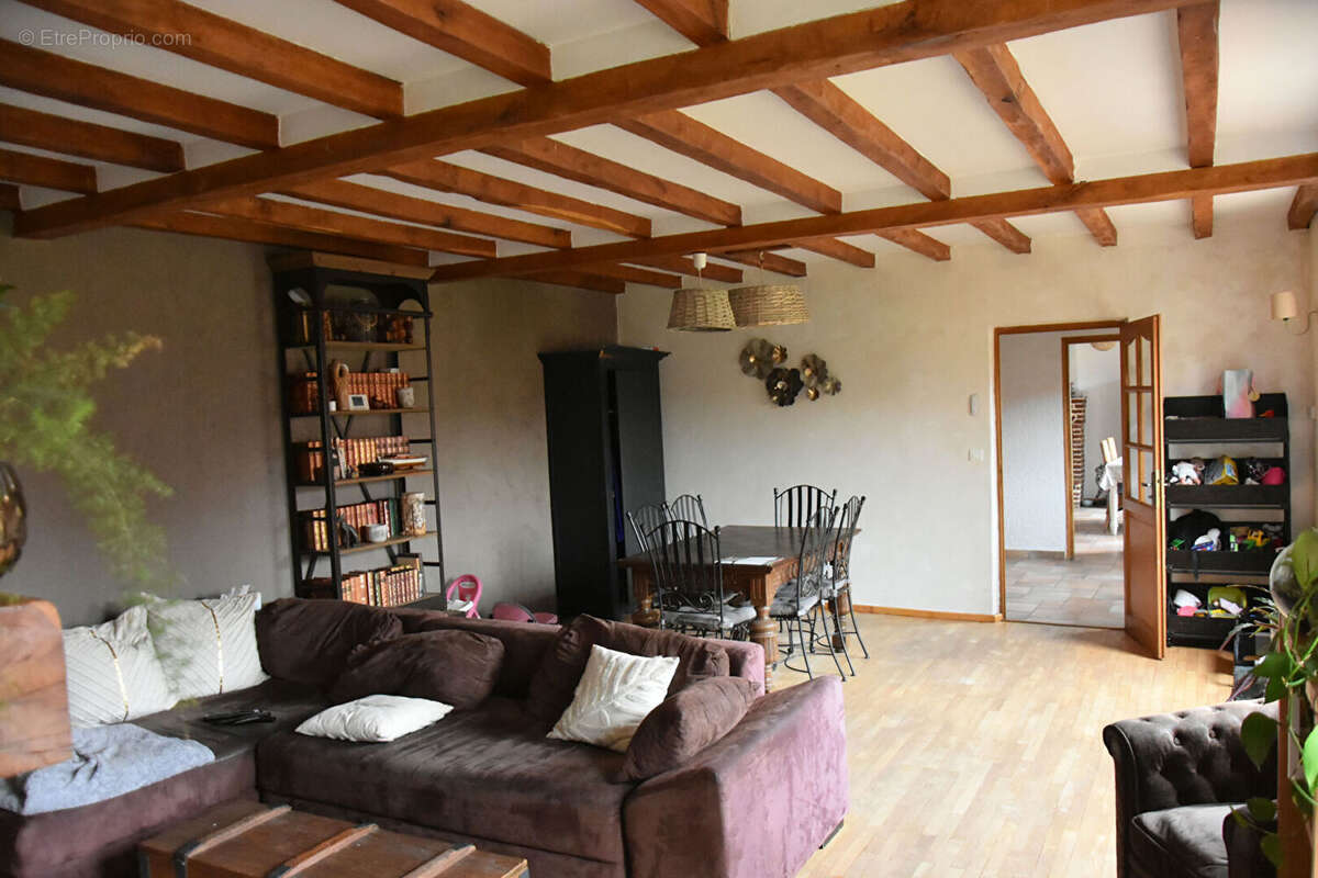 Maison à VERCHAIN-MAUGRE