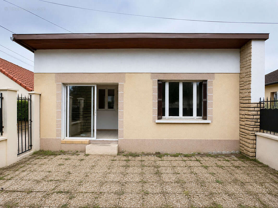 Maison à MONTGERON
