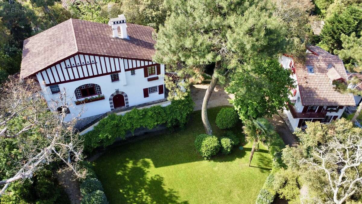 Maison de caractère à vendre  Hossegor  Entre lac et océan  Propriété d'exception de 450 m2 - photo 16