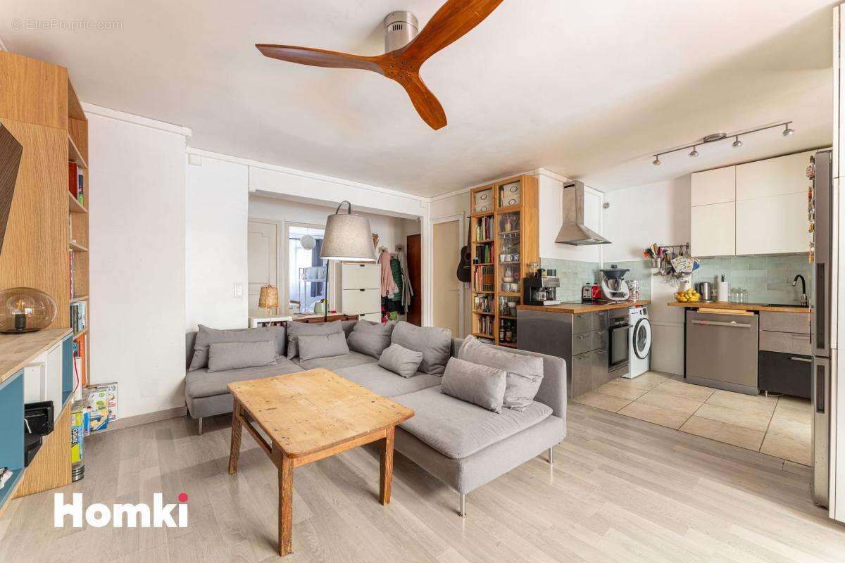Appartement à MARSEILLE-5E