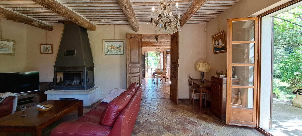 Maison à L'ISLE-SUR-LA-SORGUE