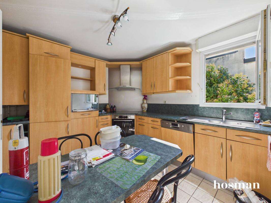 Appartement à LA GARENNE-COLOMBES