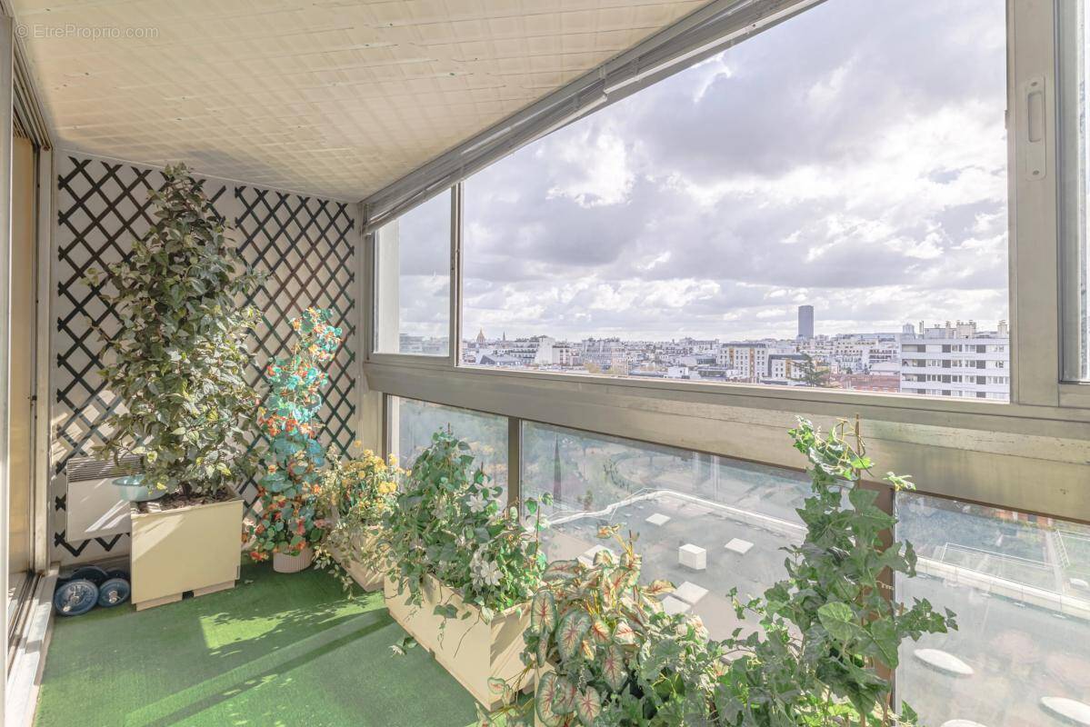 Appartement à PARIS-15E