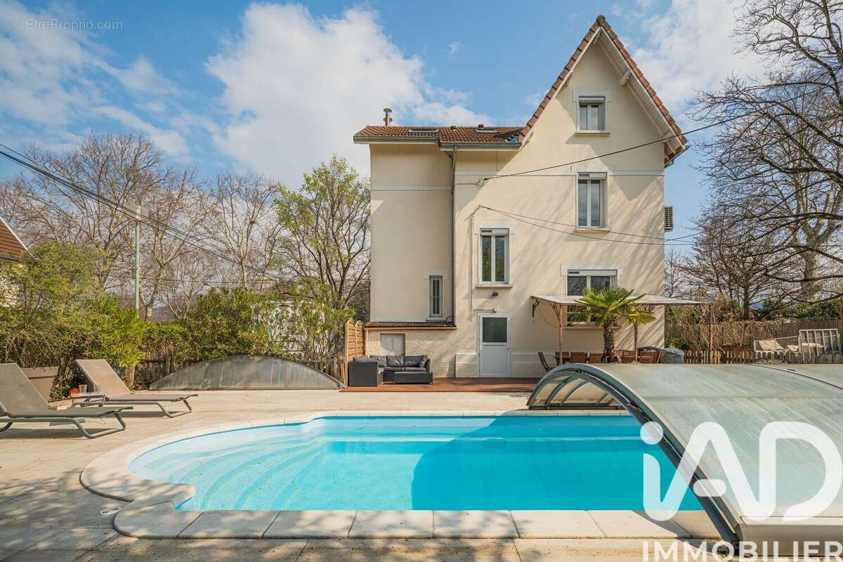 Photo 2 - Maison à LE PONT-DE-CLAIX