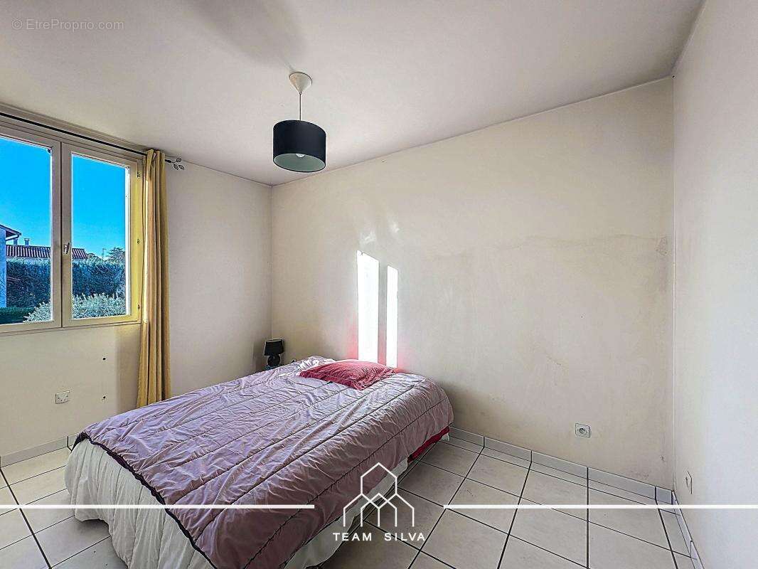 Maison à CHARLY