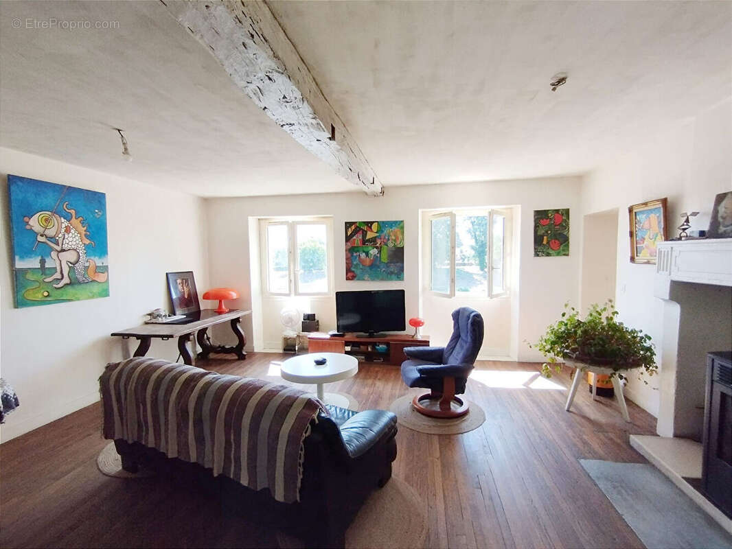 Maison à PORT-SAINTE-FOY-ET-PONCHAPT