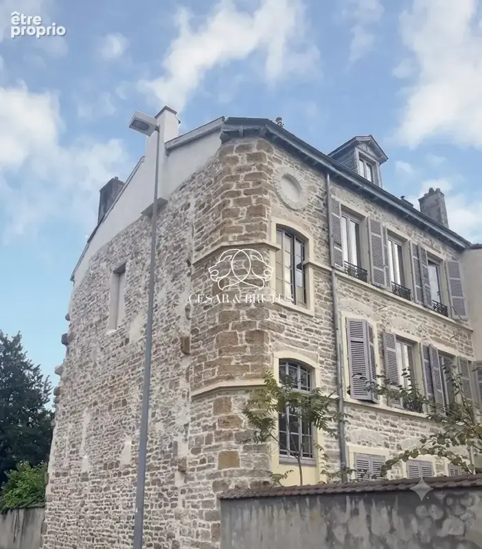 Vue de l'immeuble (2)