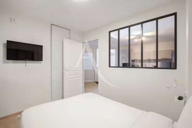 Commerce à PARIS-11E