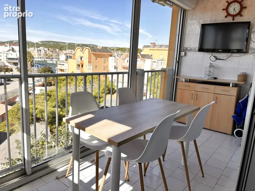 Gruissan rive droite - appartement t2 avec terrasse et place de parking privative - photo 9
