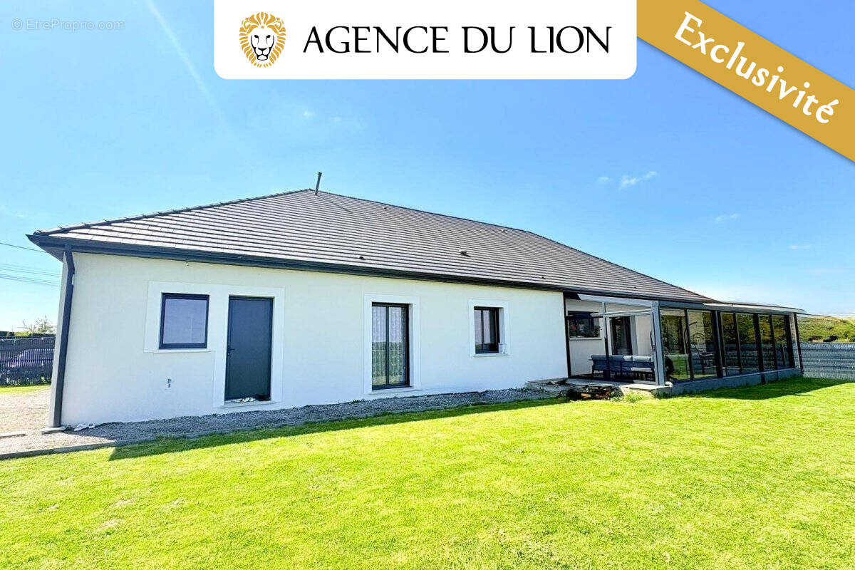 Maison à AUNAY-SOUS-CRECY
