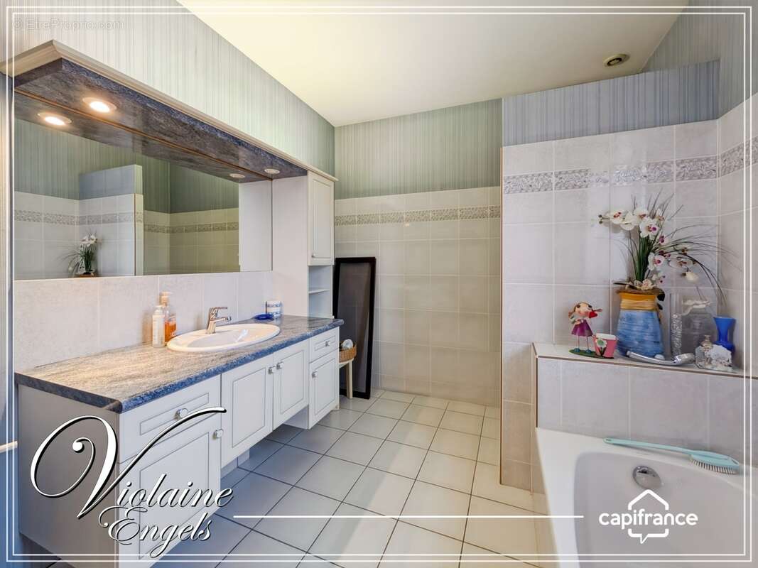 Grande maison familiale avec dépendances, piscine et vaste atelier à Pépieux (Aude – Minervois) - photo 19