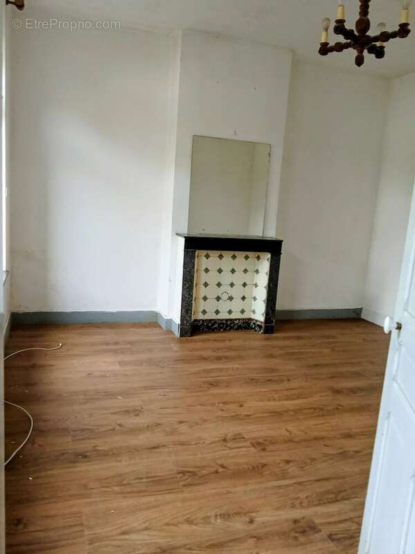 Maison de ville avec potentiel - photo 9