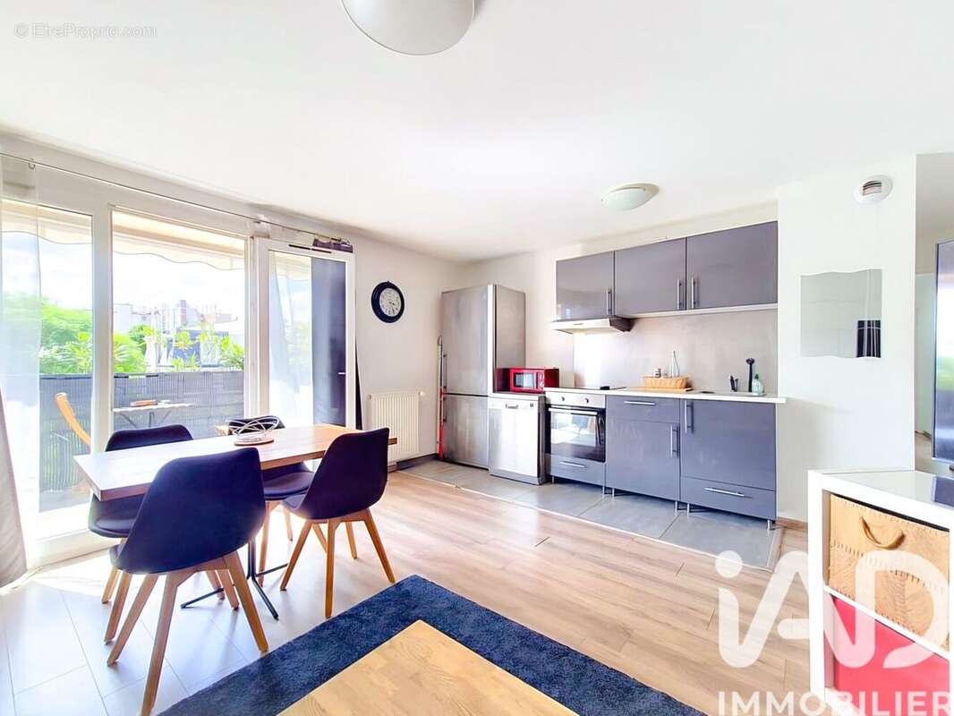 Photo 3 - Appartement à CHOISY-LE-ROI